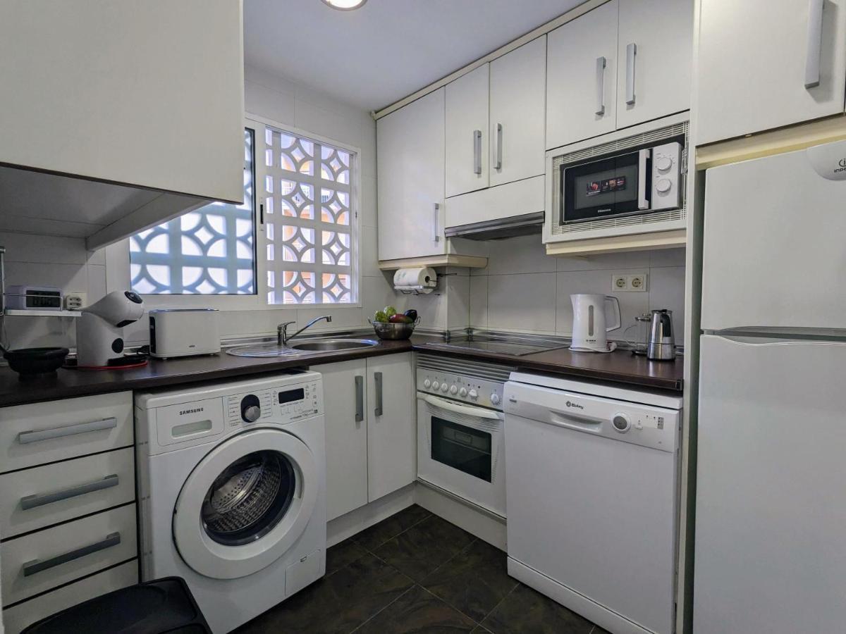 Garden Beach Apartment Torrevieja Eksteriør billede